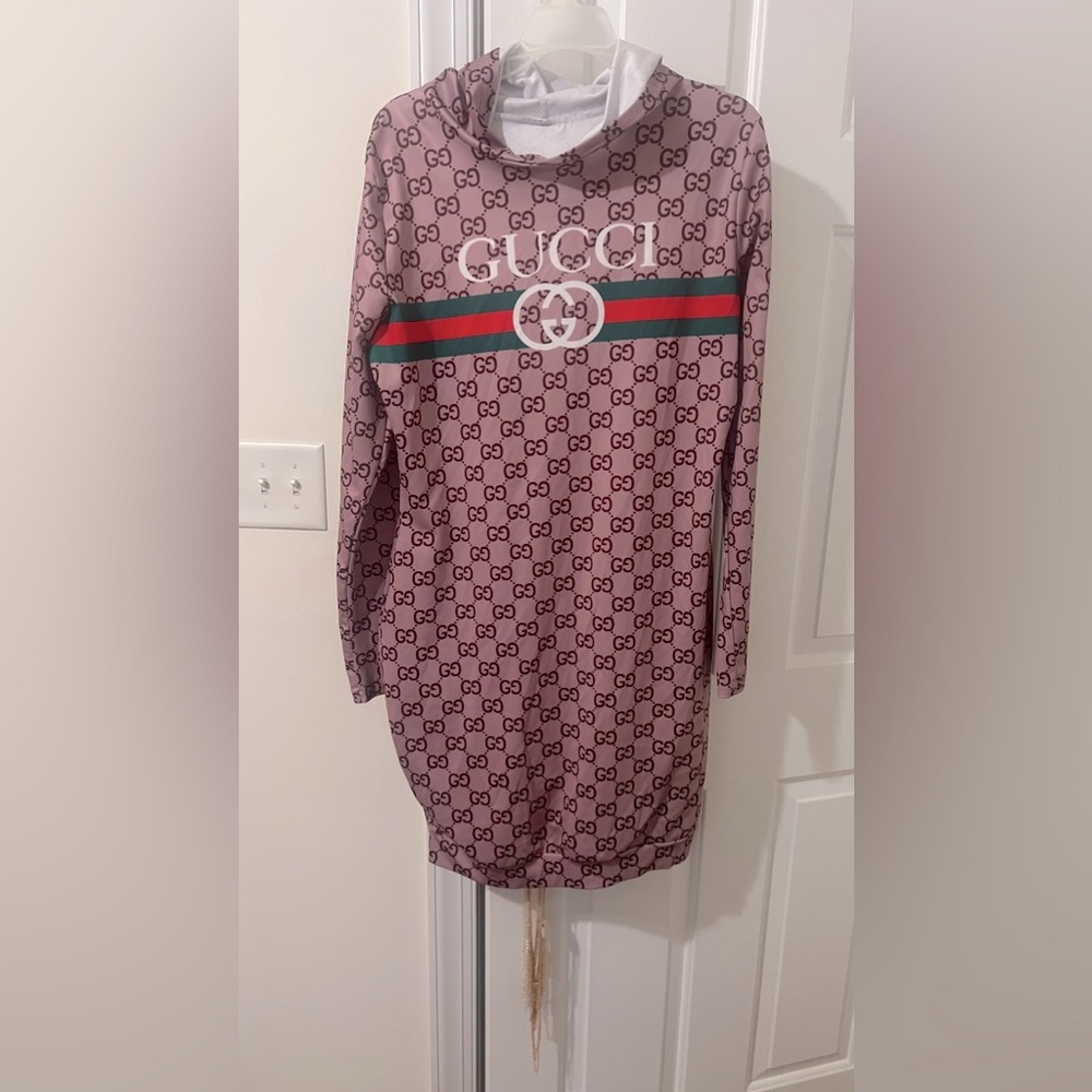 Hooded GG print dress with pockets! Classic Brown with red/green logo, NWOT